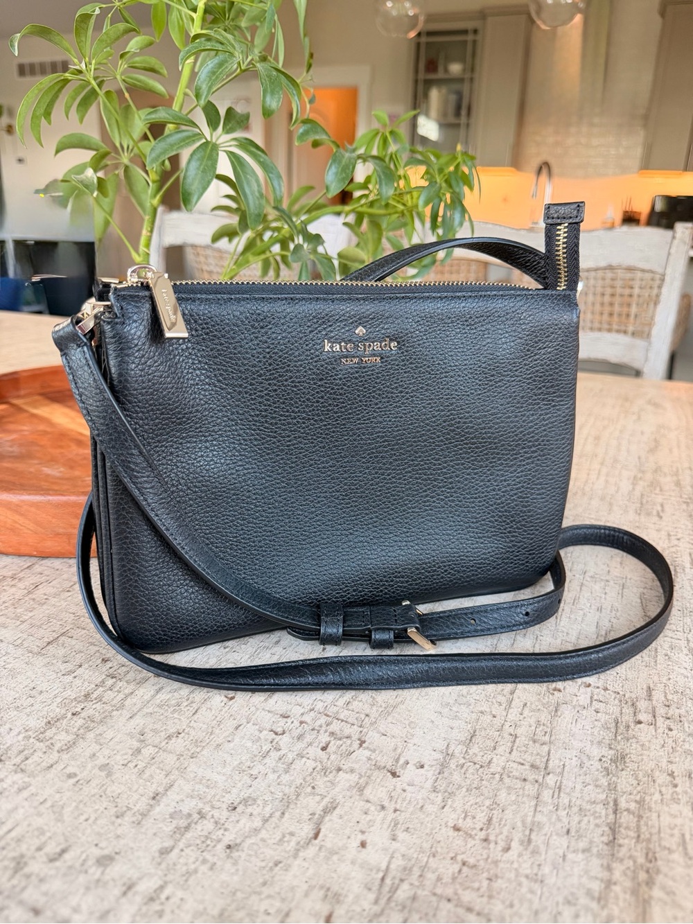 Kate Spade Leila Black Pebbled Leather Triple Gusset Crossbody Bag Gold Logo